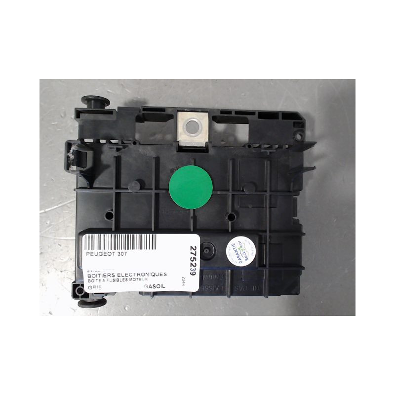 BOITE A FUSIBLES PEUGEOT 307