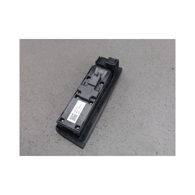 COMMANDE LEVE-GLACE PORTE AVG VOLVO V40