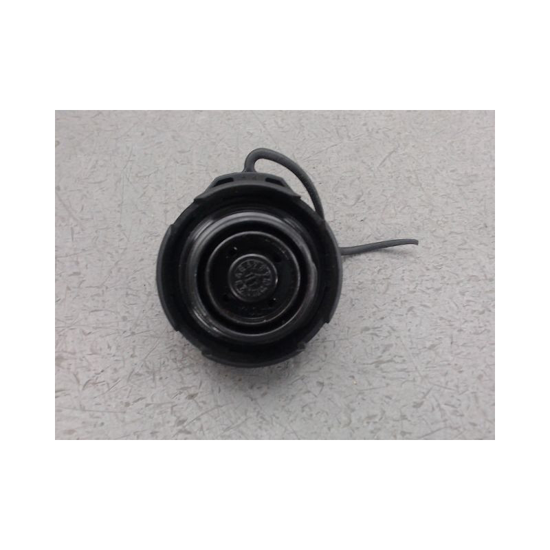 BOUCHON RESERVOIR A CARBURANT VOLKSWAGEN GOLF