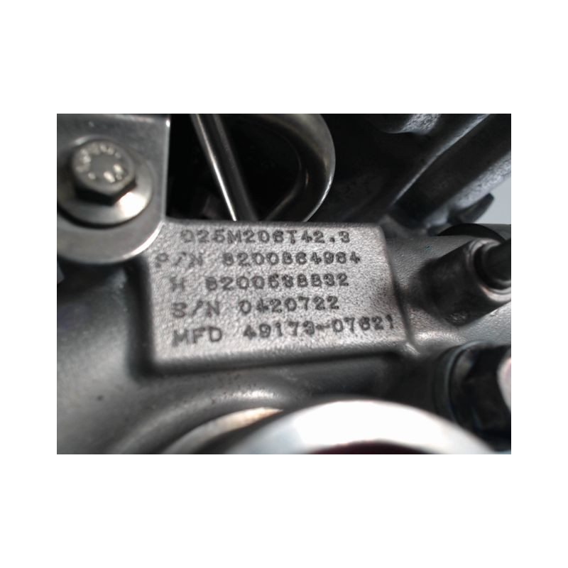 MOTEUR ESSENCE RENAULT CLIO 1.2 16V