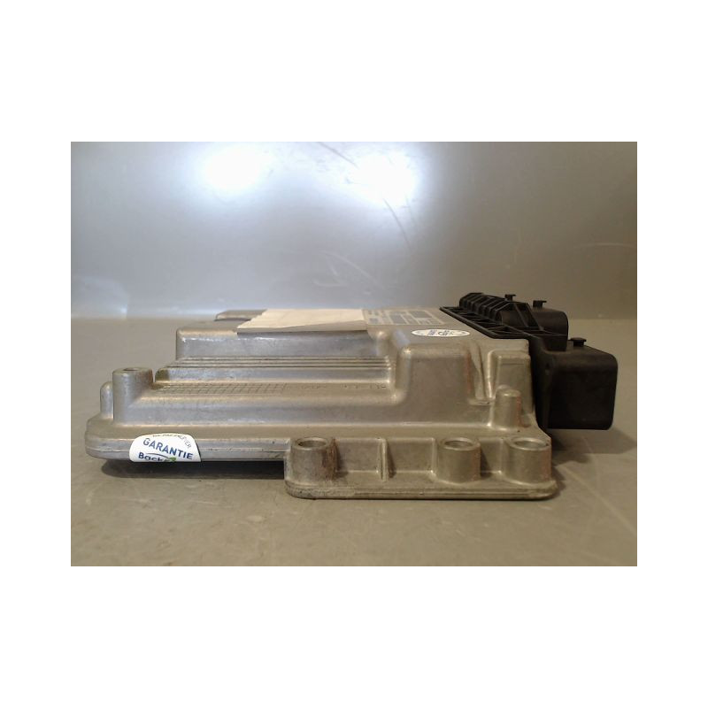 CALCULATEUR MOTEUR PEUGEOT 308