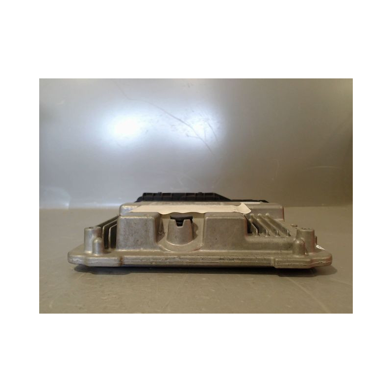 CALCULATEUR MOTEUR PEUGEOT 308