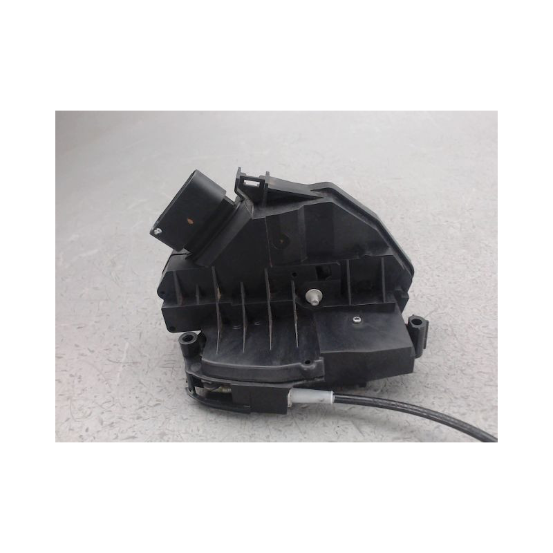 SYSTEME CONDAMNATION ARRIERE GAUCHE FORD FIESTA