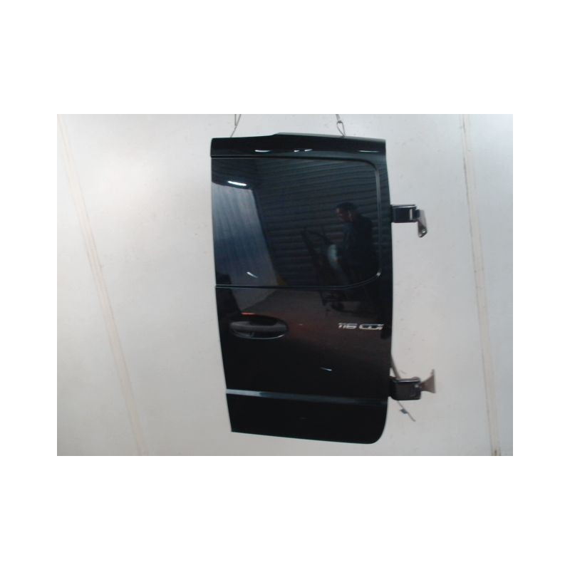 PORTE BATTANTE ARRIERE DROIT MERCEDES VITO