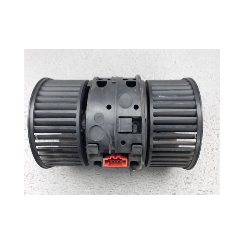 MOTEUR VENTILATEUR CHAUFFAGE RENAULT MEGANE