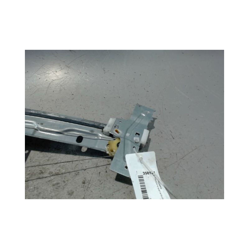 MECANISME+MOTEUR LEVE-GLACE AVANT DROIT PEUGEOT 207 3P