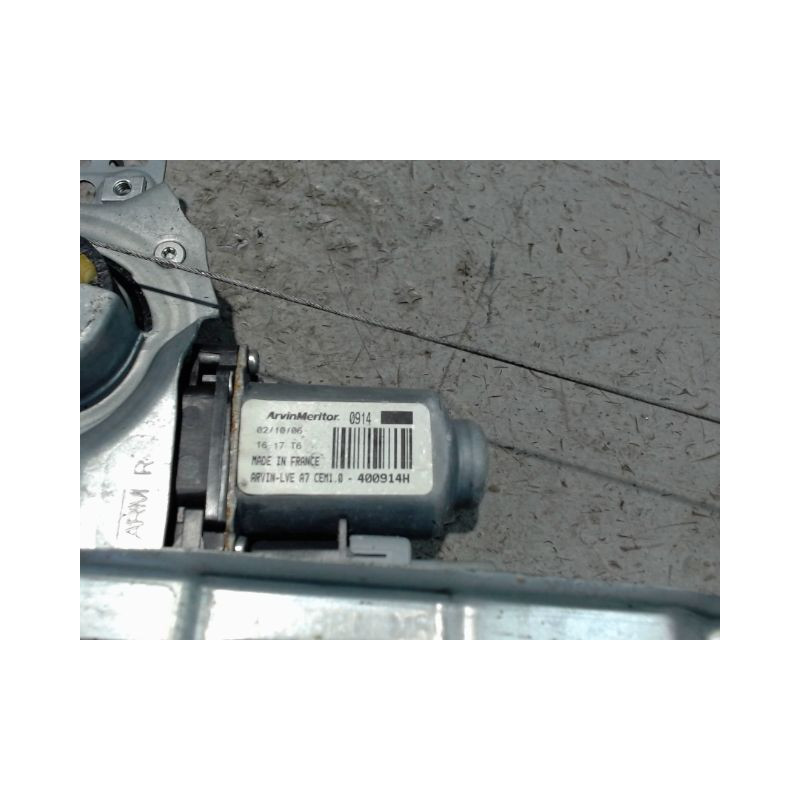 MECANISME+MOTEUR LEVE-GLACE AVANT DROIT PEUGEOT 207 3P