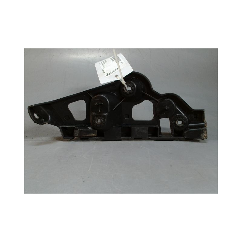 SUPPORT PARE-CHOC ARD DACIA SANDERO