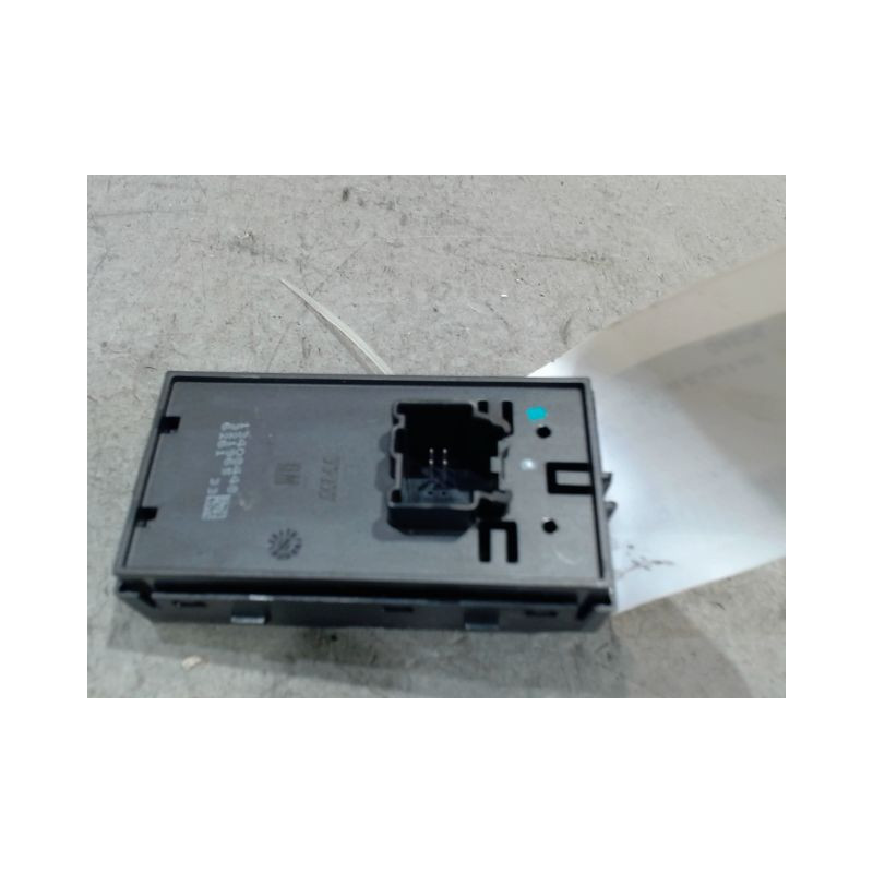 COMMANDE LEVE-GLACE PORTE AVD OPEL ASTRA