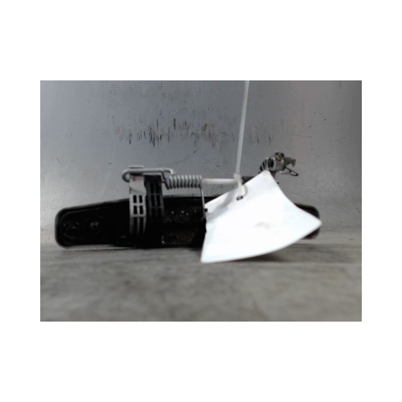 POIGNEE EXTERIEURE PORTE AVANT DROIT DACIA DUSTER 2010-