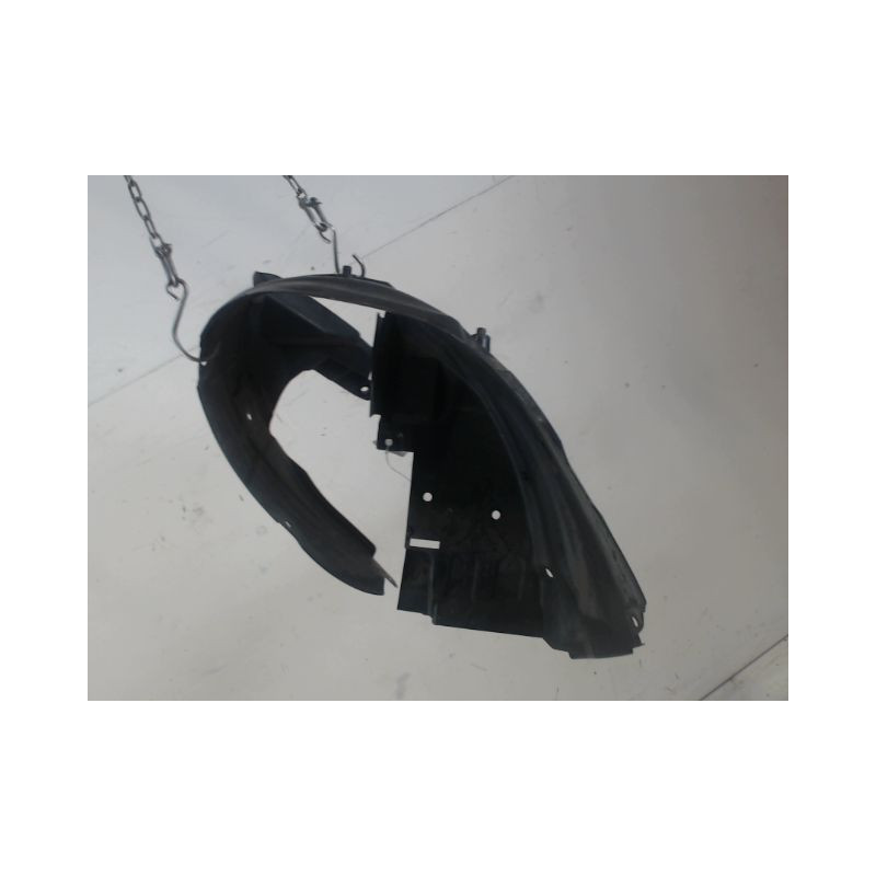 PARE-BOUE AVANT DROIT DACIA SPRING