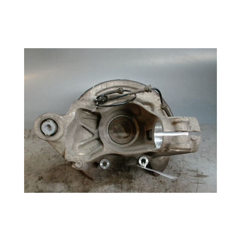 PIVOT ARRIERE DROIT LAND ROVER RR EVOQUE