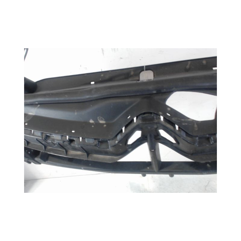 TRAVERSE SUPERIEURE ARMATURE AVANT CITROEN DS4