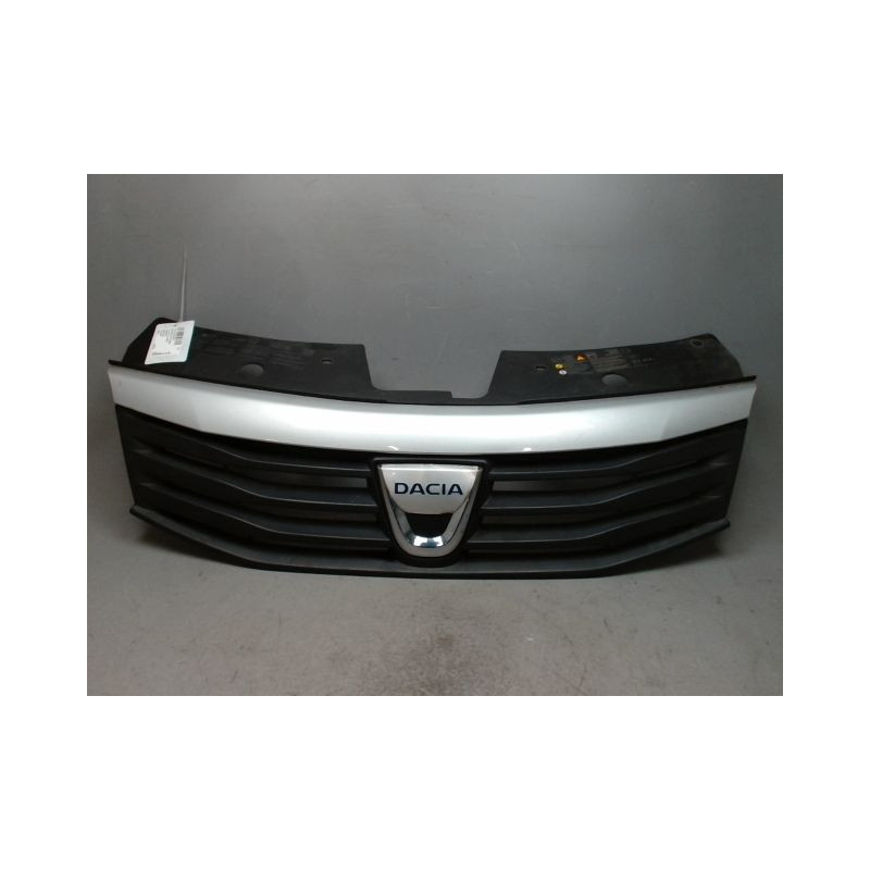 CALANDRE DACIA SANDERO 2008-