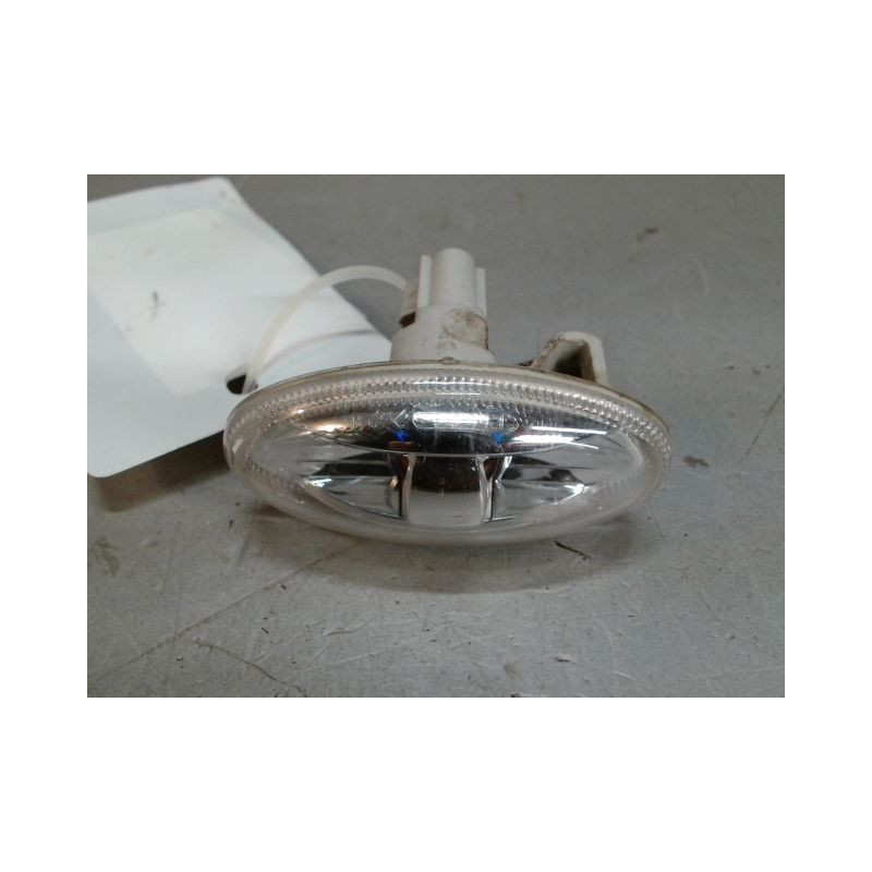 REPETITEUR AILE DROIT CITROEN C-CROSSER 2007-