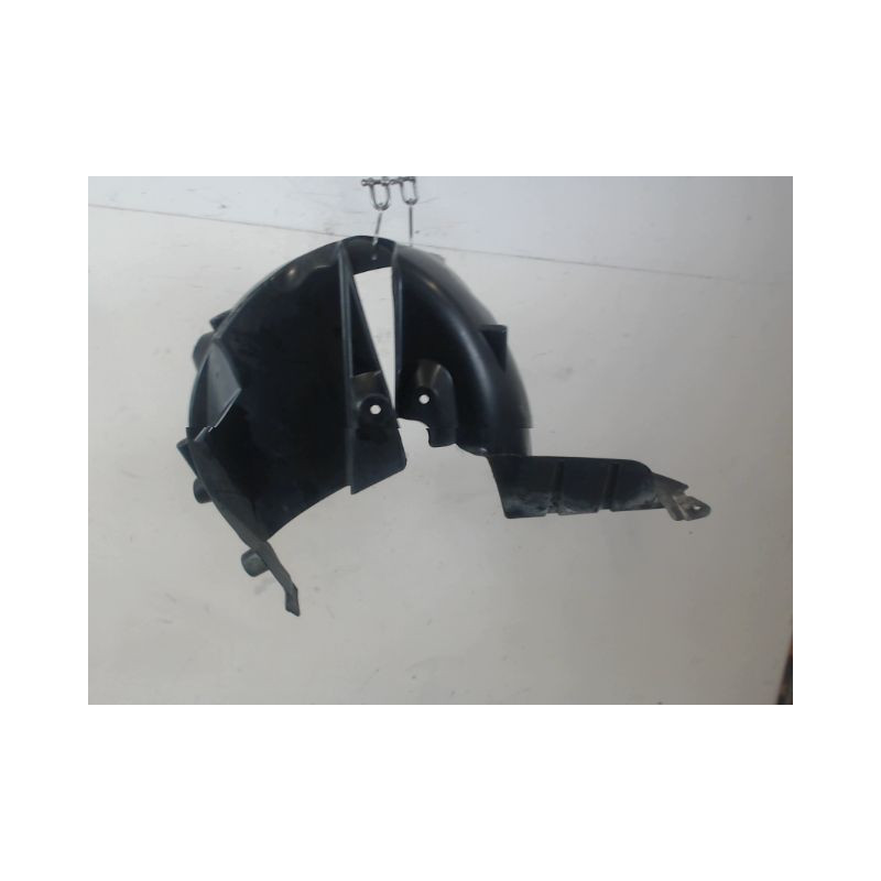PARE-BOUE ARRIERE DROIT RENAULT CLIO