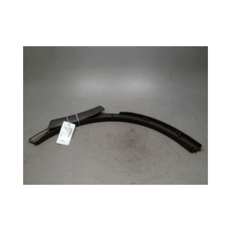 ELARGISSEUR AILE ARRIERE GAUCHE FORD KUGA -2008