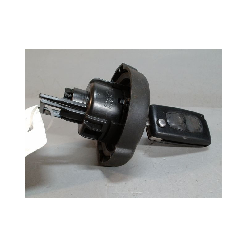 BOUCHON RESERVOIR A CARBURANT PEUGEOT 3008 2009-