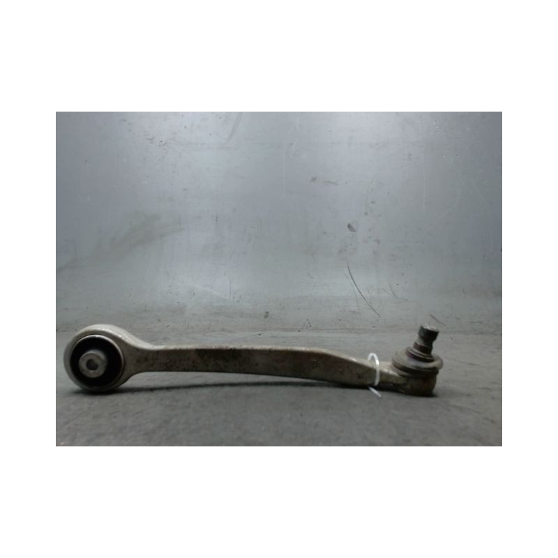 TRIANGLE SUPERIEUR AVANT GAUCHE AUDI A4 AVANT 04-08