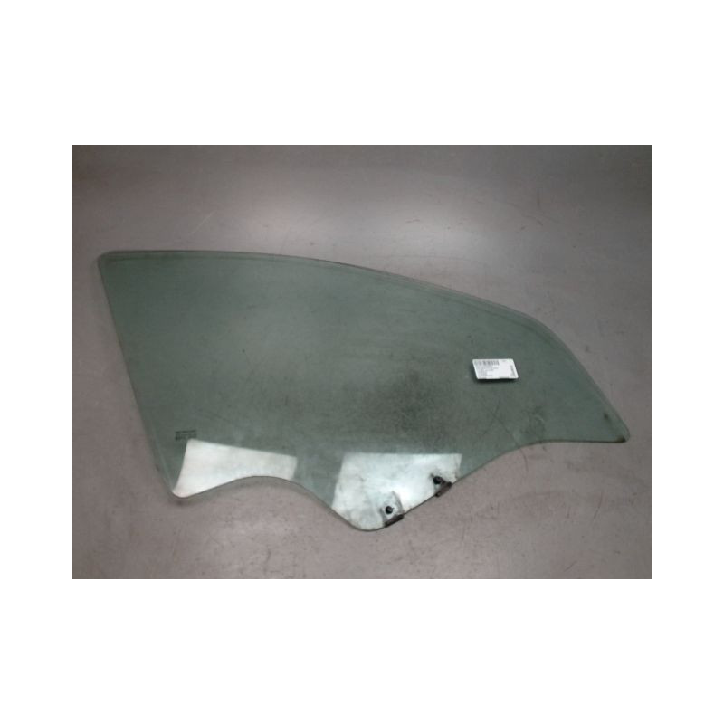 GLACE PORTE AVD DACIA SANDERO 2008-