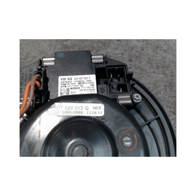 MOTEUR VENTILATEUR CHAUFFAGE VOLKSWAGEN PASSAT 2010-
