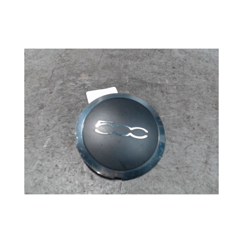 ENJOLIVEUR DE ROUE FIAT 500 2007-