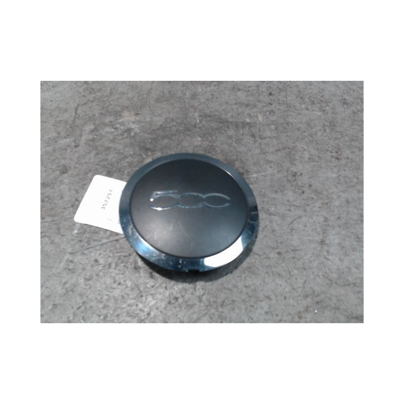 ENJOLIVEUR DE ROUE FIAT 500 2007-