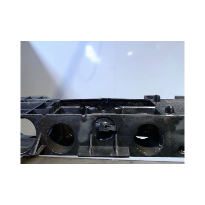 TRAVERSE SUPERIEURE ARMATURE AVANT RENAULT CLIO IV