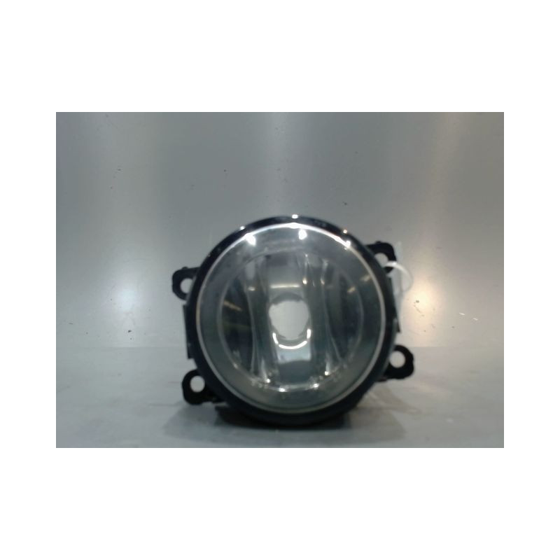 PHARE ANTIBROUILLARD AVANT DROIT OPEL AGILA