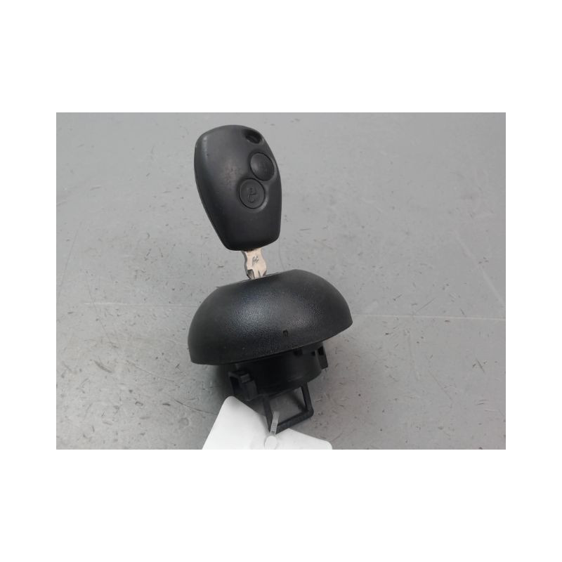 BOUCHON RESERVOIR A CARBURANT DACIA SANDERO II Phase 1 2012-...