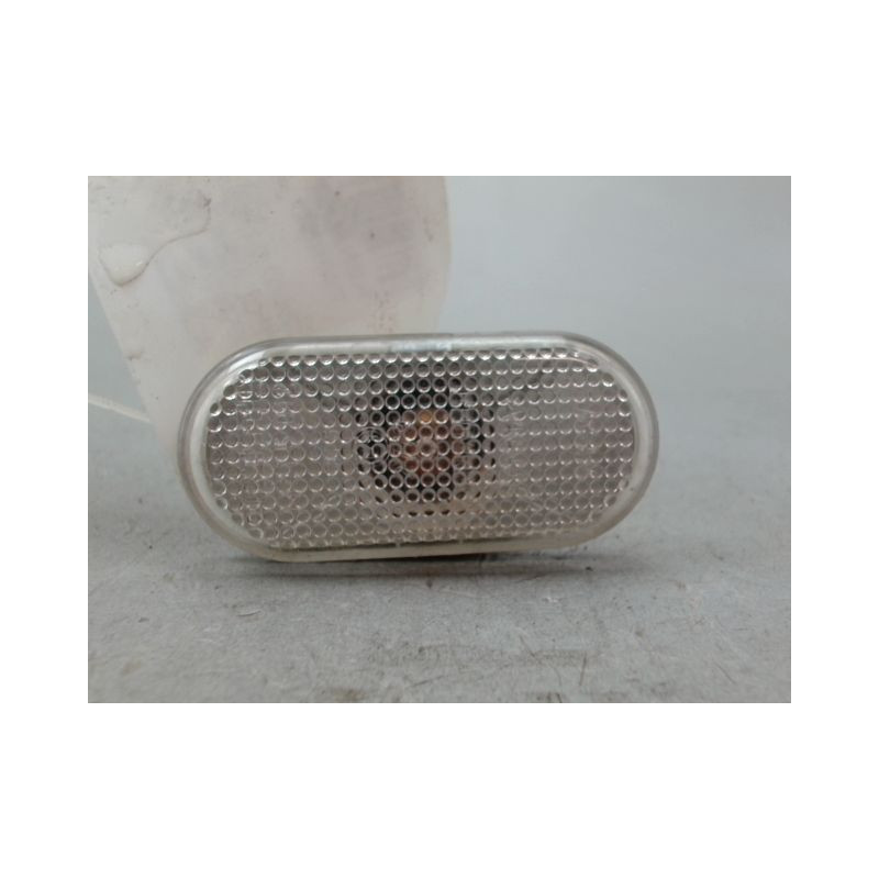 REPETITEUR AILE DROIT RENAULT TWINGO II Phase 1 2007-2011