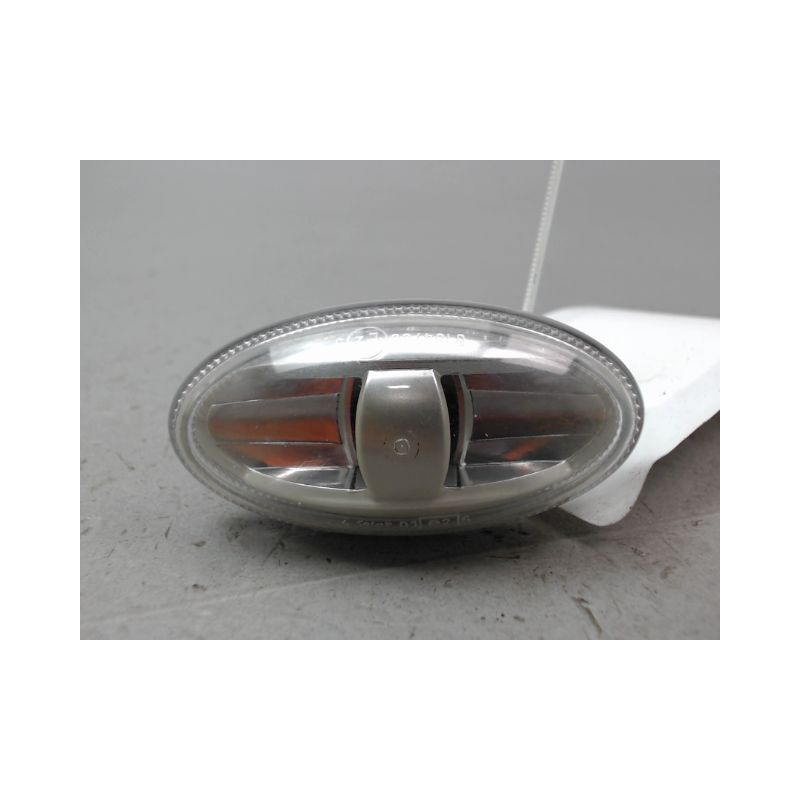 REPETITEUR AILE DROIT CITROEN C4 CACTUS