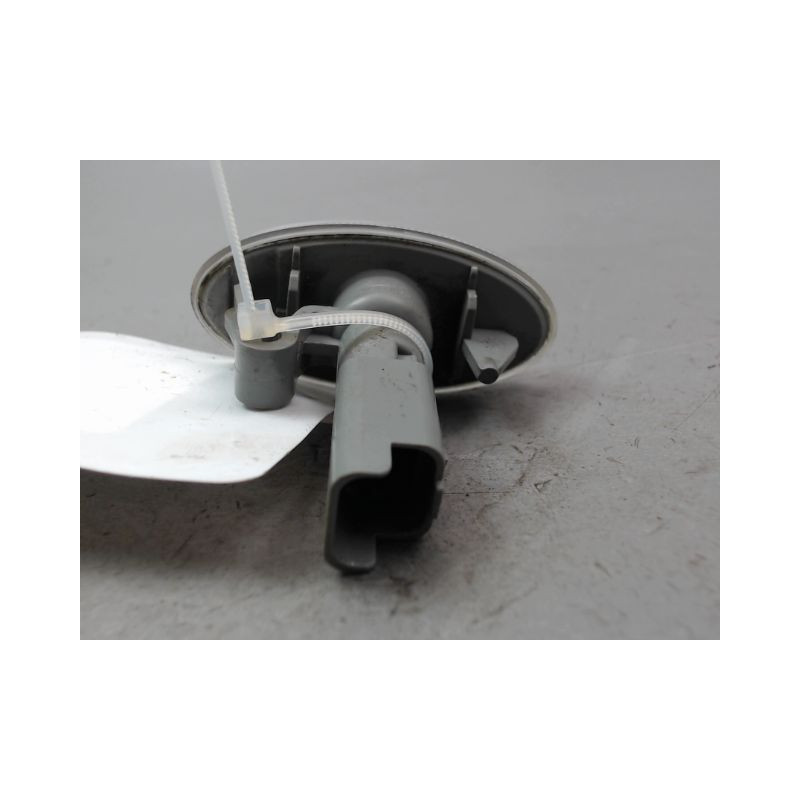 REPETITEUR AILE DROIT CITROEN C4 CACTUS