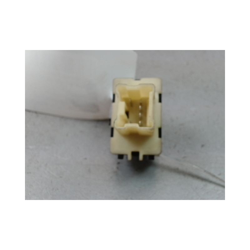 COMMANDE LEVE-GLACE PORTE AVG DACIA SANDERO II Phase 1 2012-...