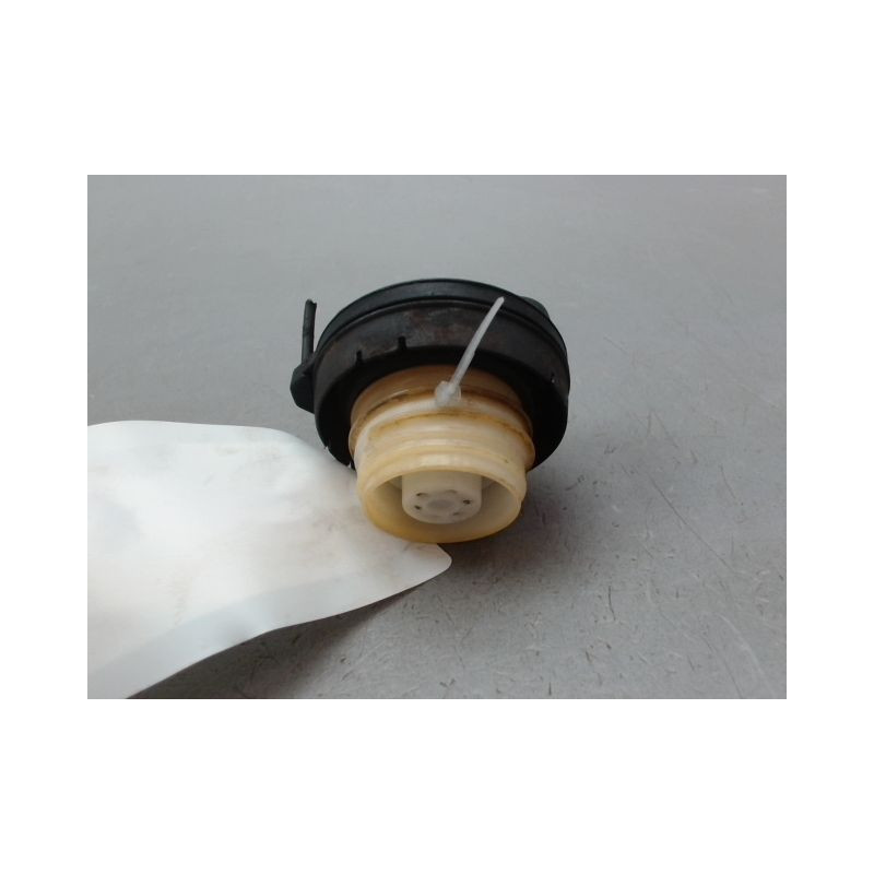 BOUCHON RESERVOIR A CARBURANT HONDA CIVIC 2004-