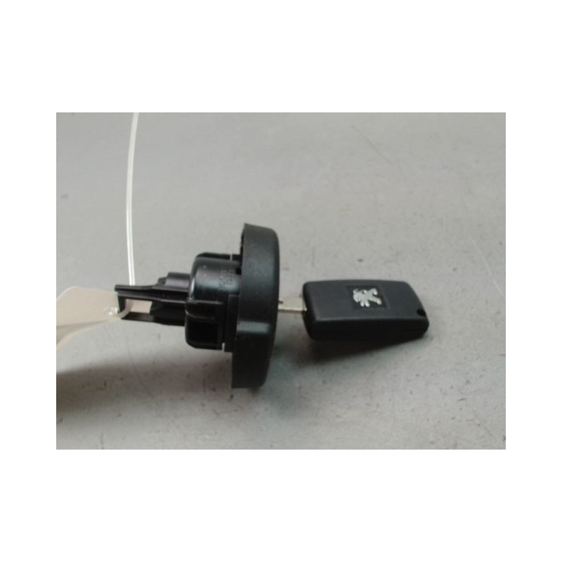 BOUCHON RESERVOIR A CARBURANT PEUGEOT 3008 BREAK I Phase 1 2009-2013