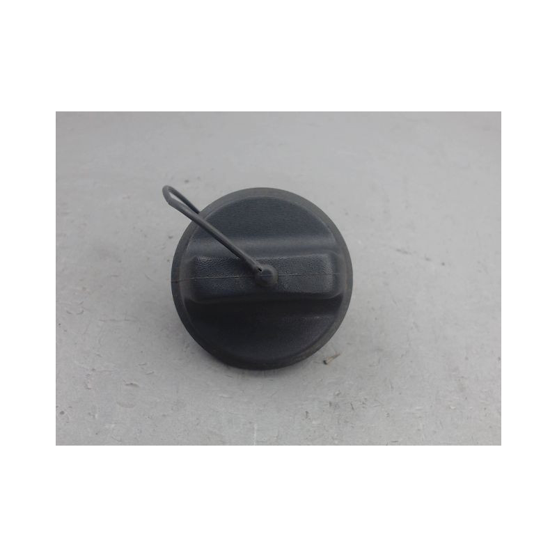 BOUCHON RESERVOIR A CARBURANT RENAULT CLIO