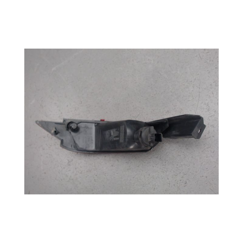 FEU DE PARE-CHOC ARRIERE GAUCHE FORD FIESTA