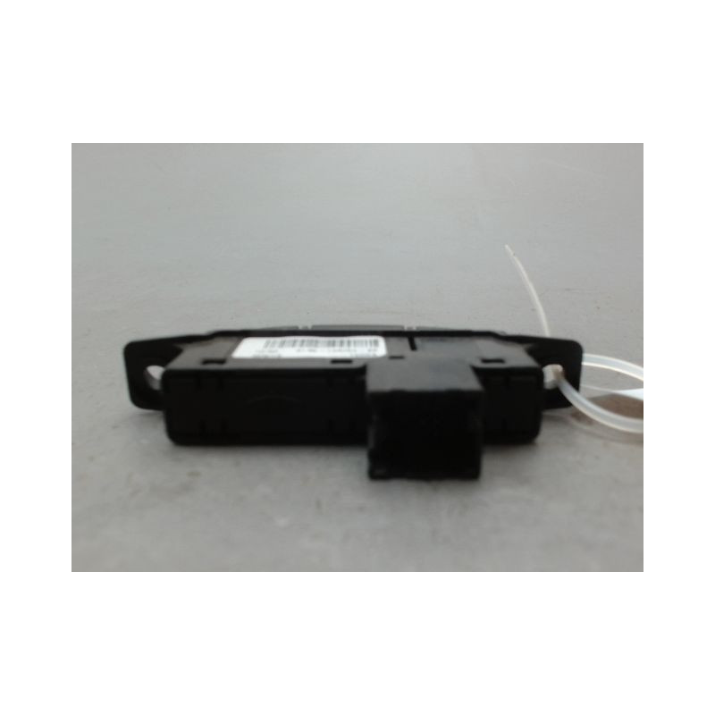 BOUTON DE WARNING FORD KA+
