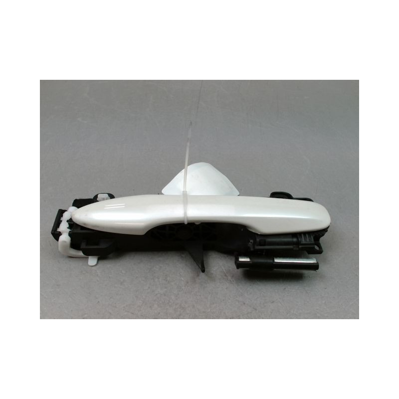 POIGNEE EXTERIEURE PORTE AVANT DROIT TOYOTA COROLLA 2004-