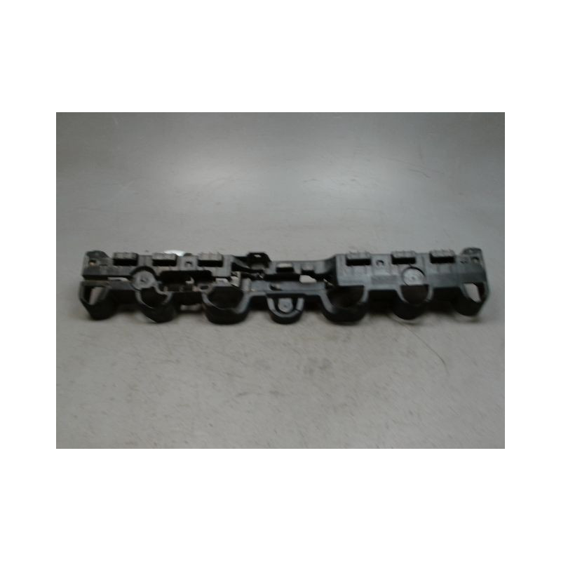 SUPPORT CENTRAL PARE-CHOC ARRIERE  RENAULT CLIO