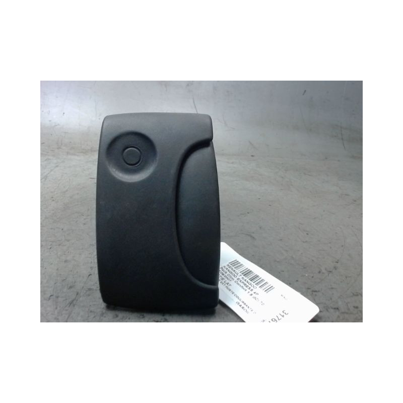 POIGNEE EXTERIEURE PORTE COULISSANTE DROIT RENAULT KANGOO EXPRESS 03-07