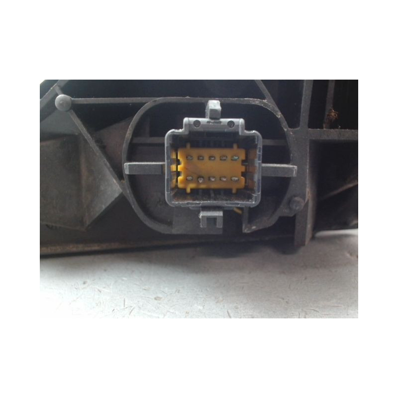 RETROVISEUR EXTERIEUR ELECTRIQUE DROIT RENAULT SCENIC MONOSP. II Phase 2 2006-2009