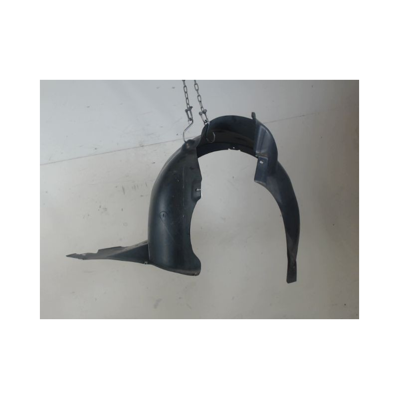 PARE-BOUE AVANT DROIT VOLKSWAGEN POLO