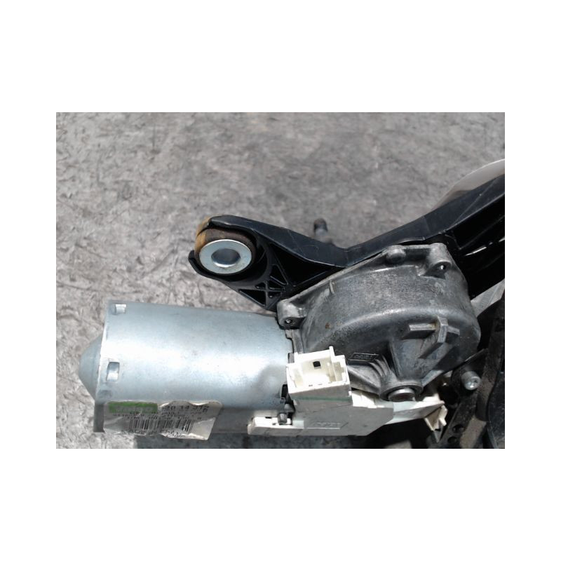 MOTEUR ESSUIE-GLACE ARRIERE RENAULT TRAFIC