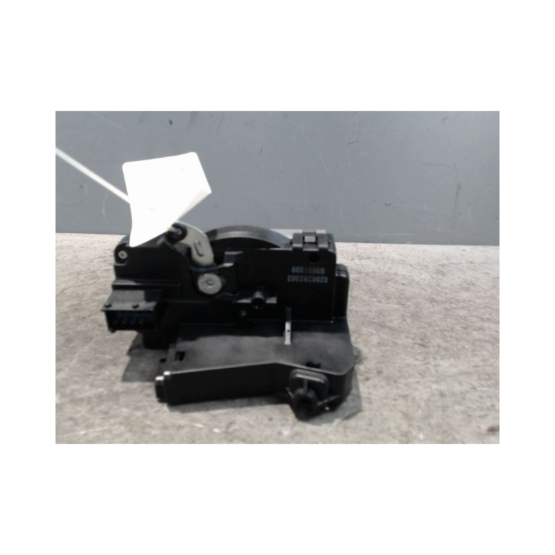 SERRURE PORTE BATTANTE ARRIERE GAUCHE RENAULT TRAFIC