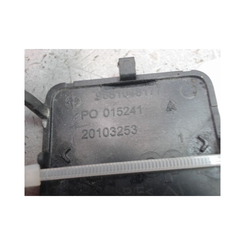 OBTURATEUR COUVRE CROCHET DE BOUCLIER AV CITROEN C5 TOURER 2008-