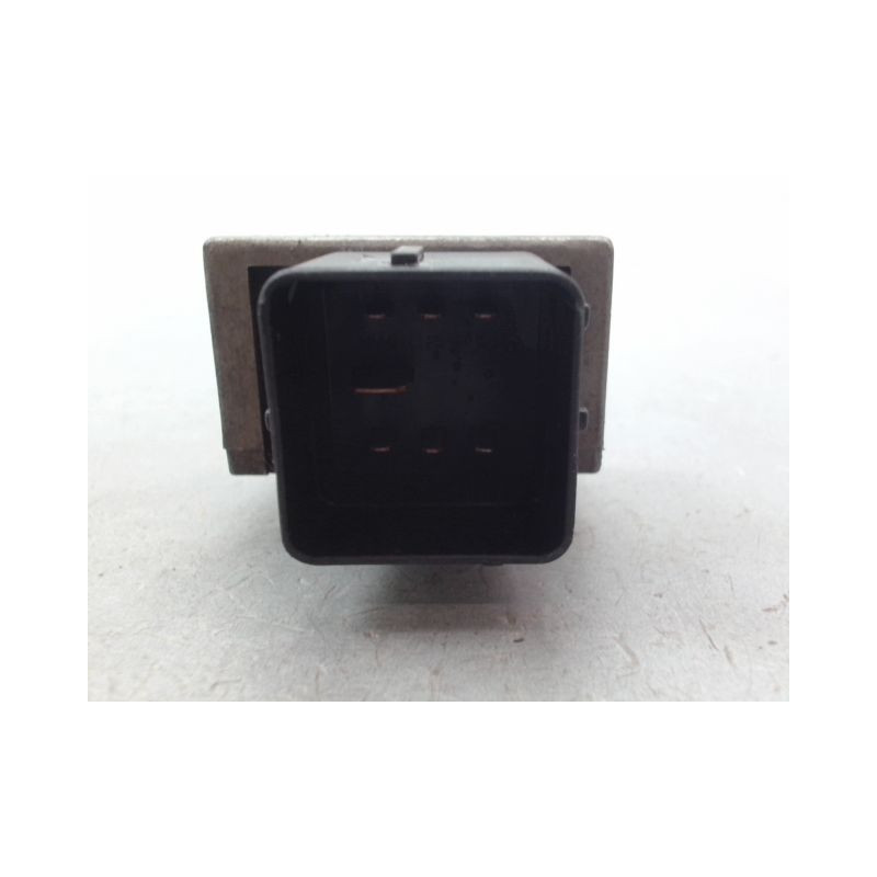 BOITIER DE PRECHAUFFAGE RENAULT SCENIC MONOSP. II Phase 2 2006-2009