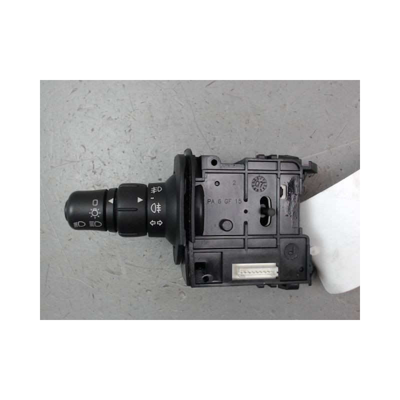 COMMANDE ECLAIRAGE RENAULT SCENIC MONOSP. II Phase 2 2006-2009