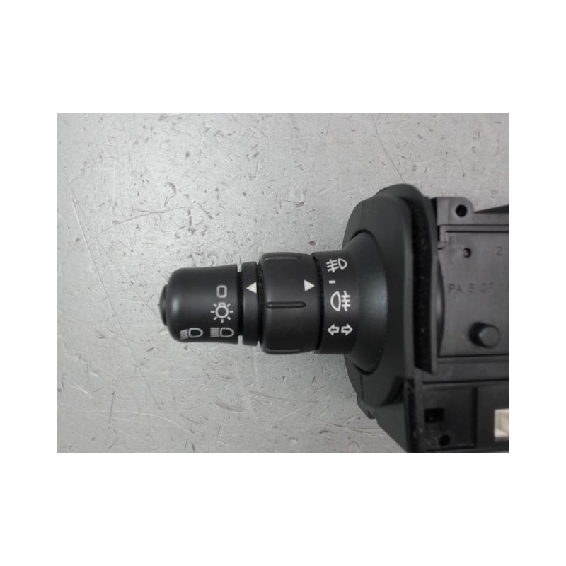 COMMANDE ECLAIRAGE RENAULT SCENIC MONOSP. II Phase 2 2006-2009